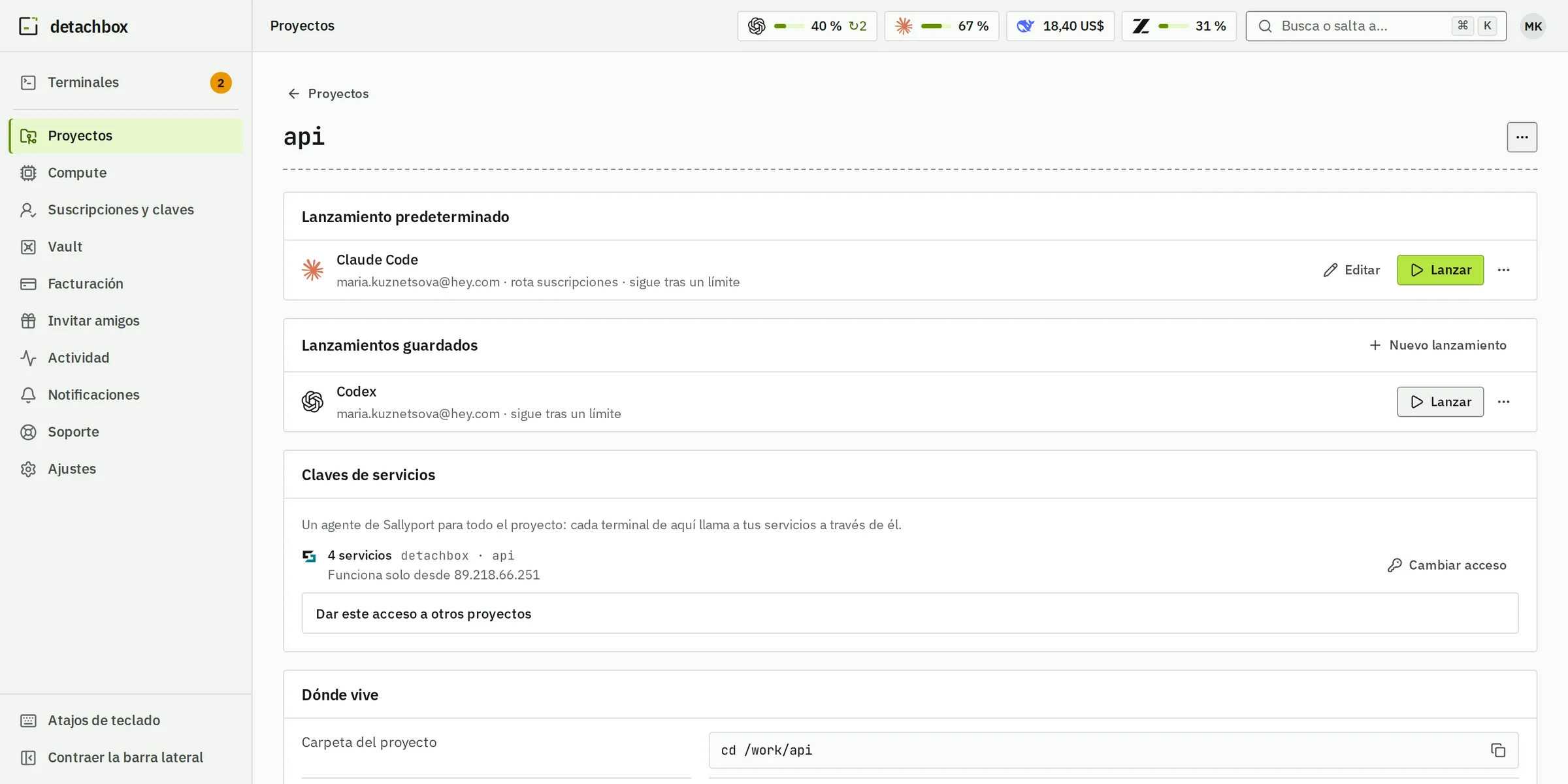 El proyecto api: Claude Code con rotación como lanzamiento predeterminado, a un clic, y Codex review con su propia cuenta entre los lanzamientos guardados.